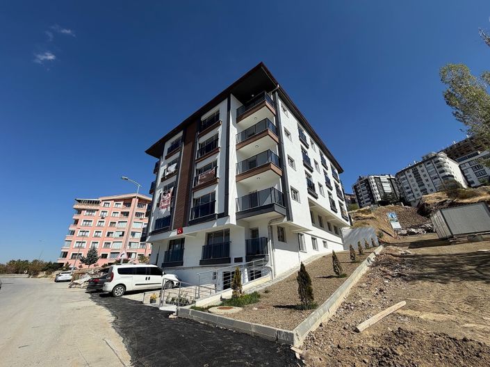 Image No.1-3 Bed Apartment for sale