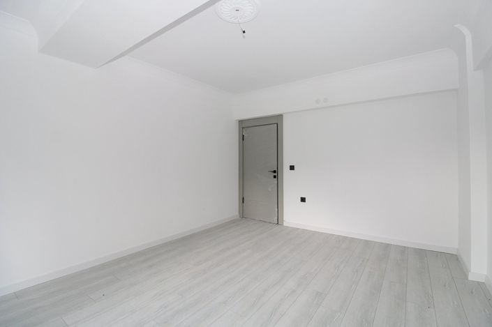 Image No.14-3 Bed Apartment for sale