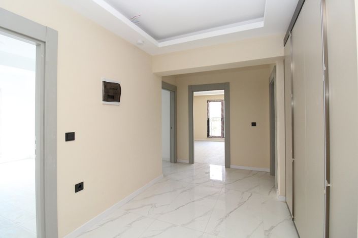 Image No.22-3 Bed Apartment for sale