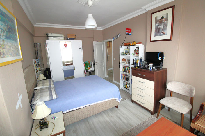 Image No.17-3 Bed Apartment for sale