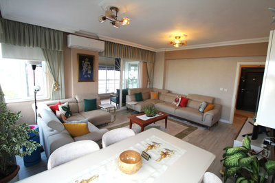 Interior 3