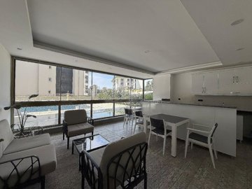 Exterior 10