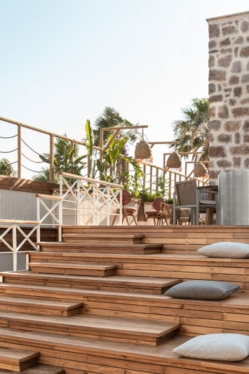 Image No.12-9 Bed Commercial for sale