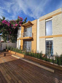 Exterior 5