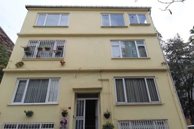Exterior 1
