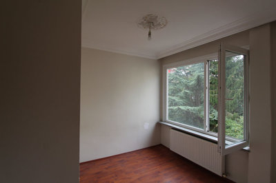 Interior 9