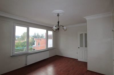 Interior 10