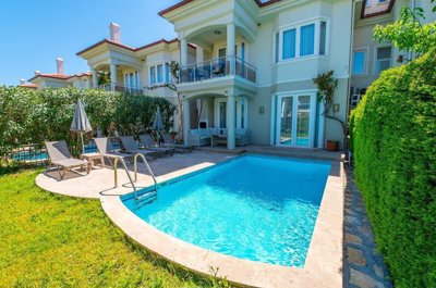 Exterior 4