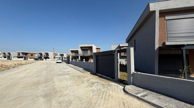 Exterior 4