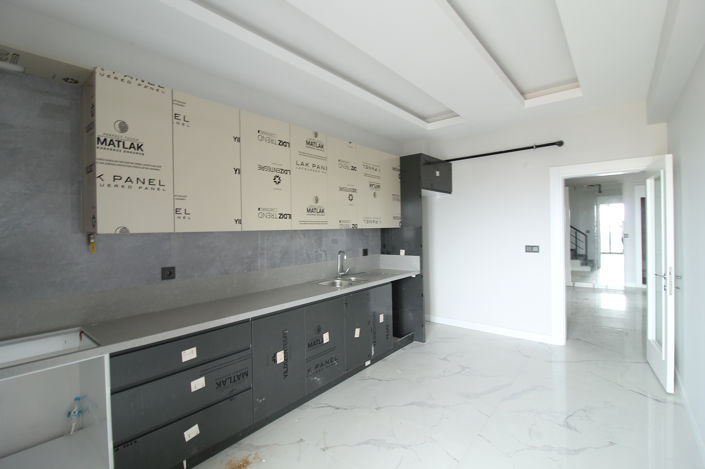 Image No.16-4 Bed Apartment for sale