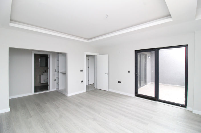 Image No.17-4 Bed Apartment for sale