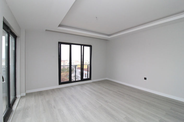 Image No.22-4 Bed Apartment for sale