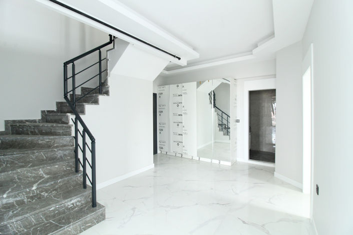 Image No.30-4 Bed Apartment for sale