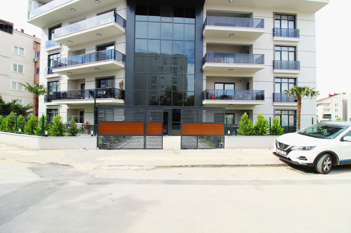 Image No.4-4 Bed Apartment for sale