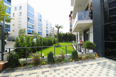 Exterior 5