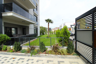 Exterior 6