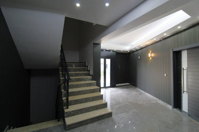 Exterior 8