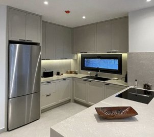 Interior 6