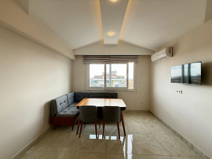 Image No.21-5 Bed Apartment for sale