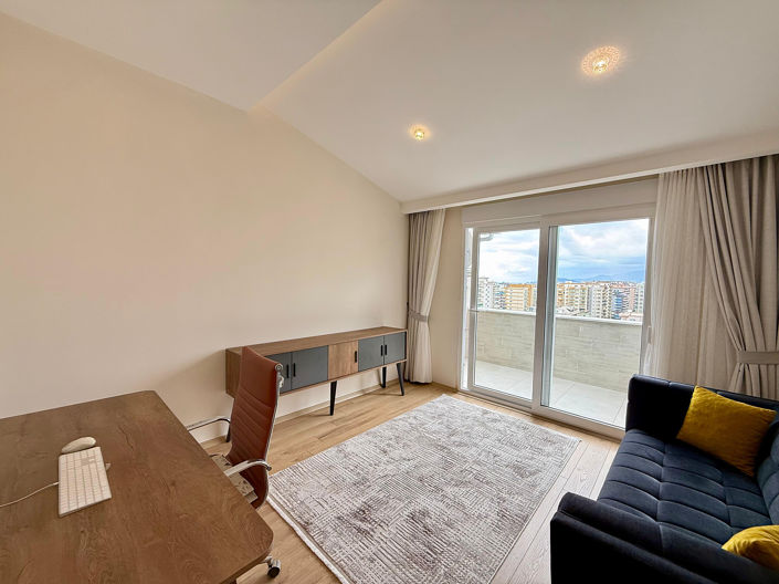 Image No.23-5 Bed Apartment for sale