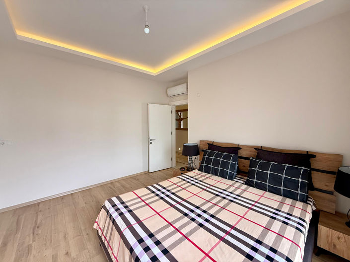 Image No.29-5 Bed Apartment for sale