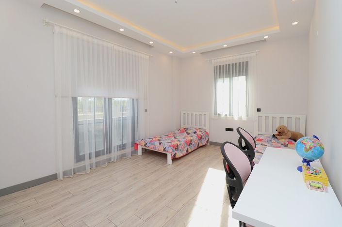 Image No.22-4 Bed House/Villa for sale