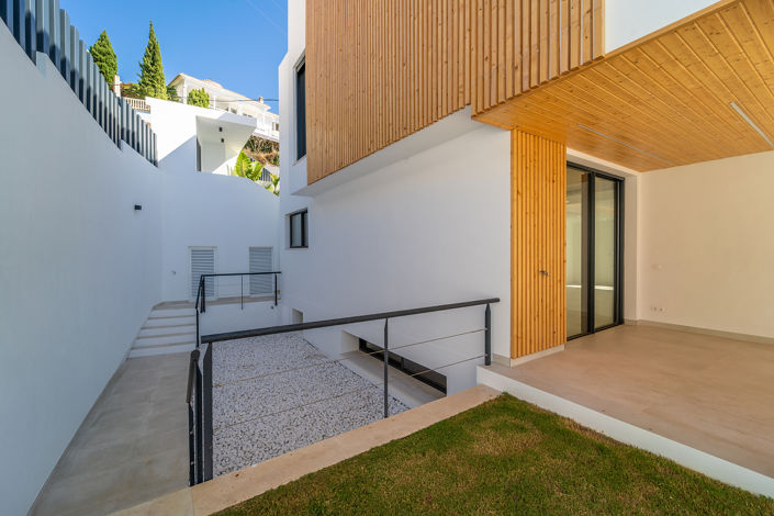 Image No.12-5 Bed House/Villa for sale
