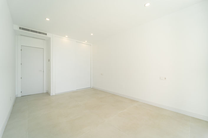 Image No.27-5 Bed House/Villa for sale