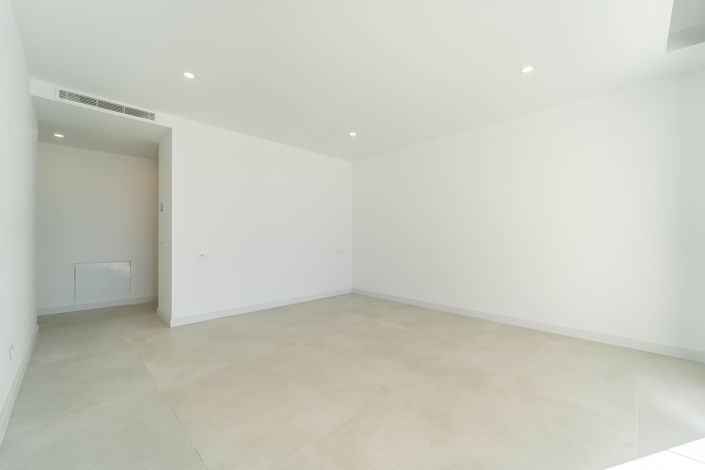 Image No.28-5 Bed House/Villa for sale