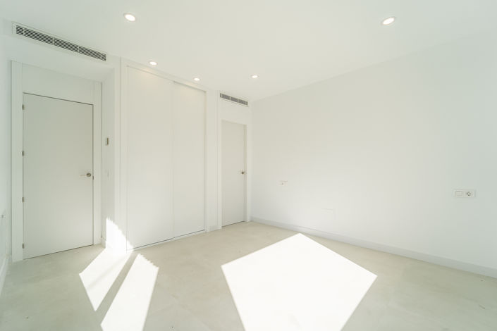 Image No.31-5 Bed House/Villa for sale