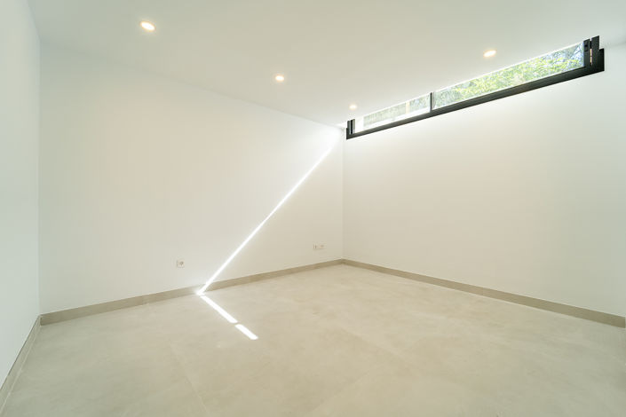 Image No.42-5 Bed House/Villa for sale