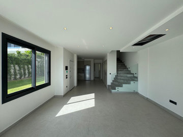 Interior 1