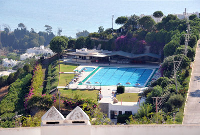 Exterior 10