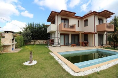Exterior 1