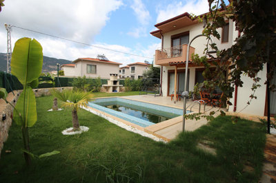 Exterior 3