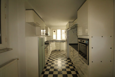 Interior 7