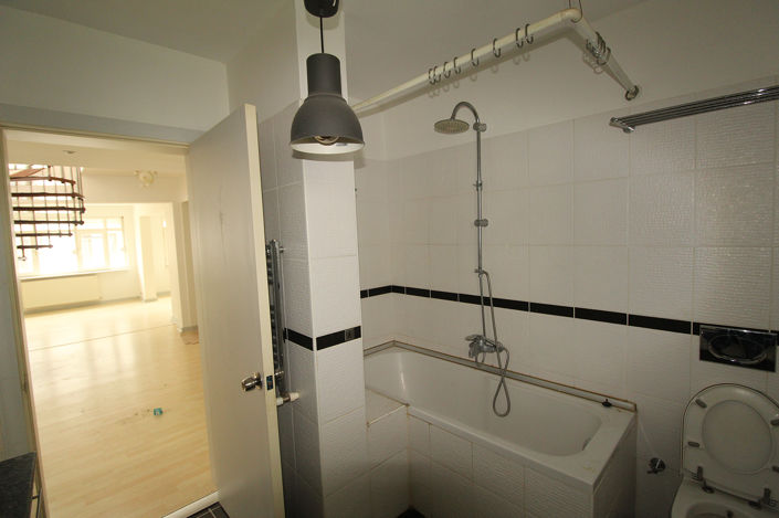 Image No.18-4 Bed Apartment for sale