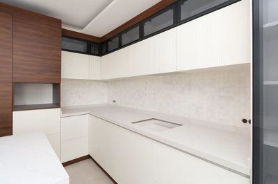 Interior 10