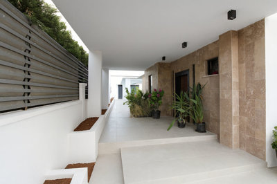 Exterior 2