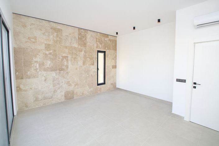 Image No.26-5 Bed House/Villa for sale