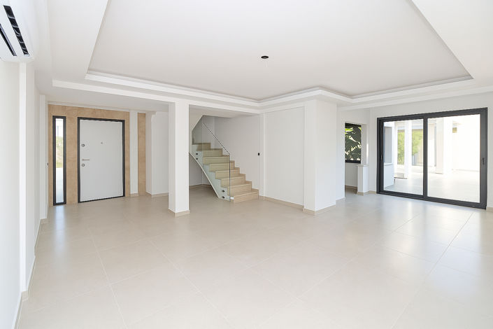 Image No.7-5 Bed House/Villa for sale