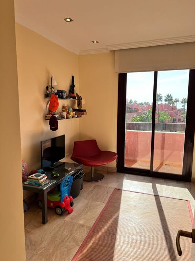 Image No.13-3 Bed Apartment for sale