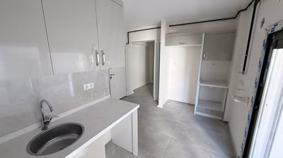 Interior 5