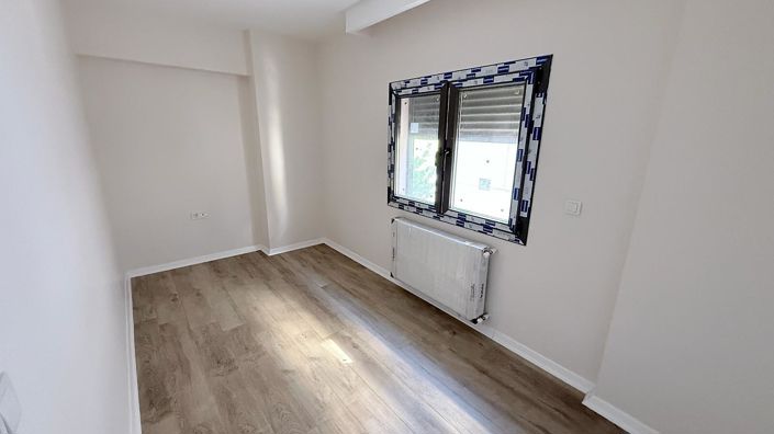 Image No.17-3 Bed Apartment for sale