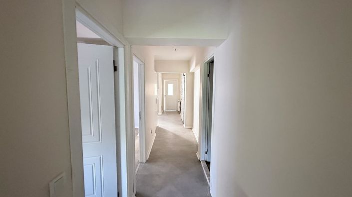 Image No.20-3 Bed Apartment for sale