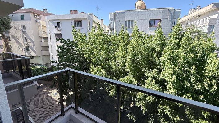 Image No.25-3 Bed Apartment for sale