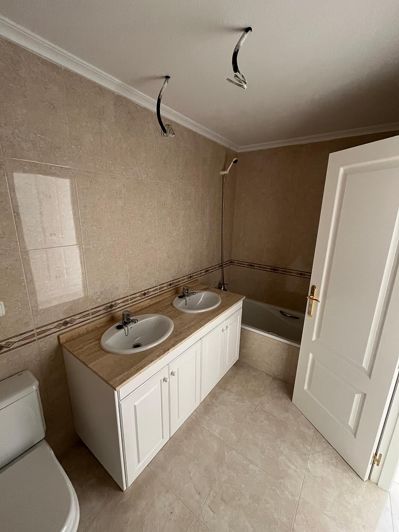 Image No.27-2 Bed Apartment for sale