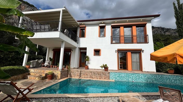 Image No.3-Maison / Villa de 3 chambres à vendre à Göcek