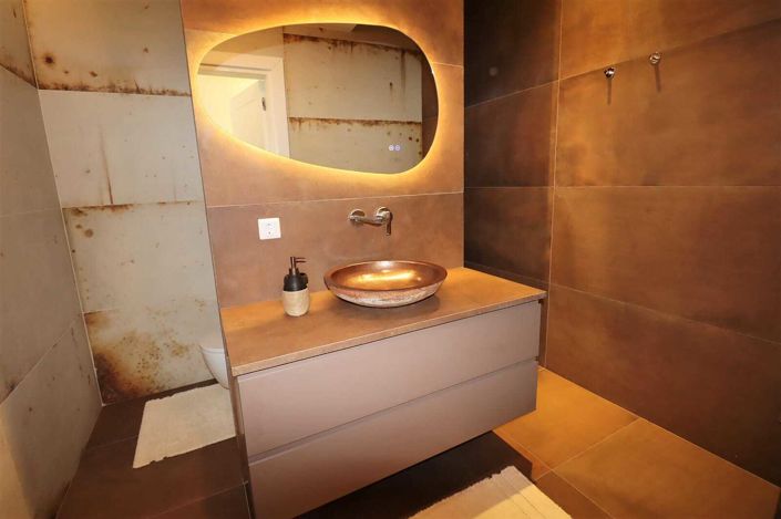 Image No.100-9 Bed House/Villa for sale