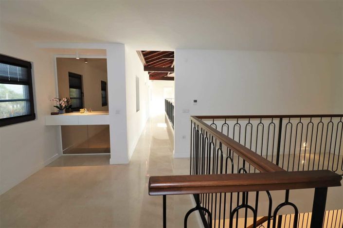 Image No.94-9 Bed House/Villa for sale